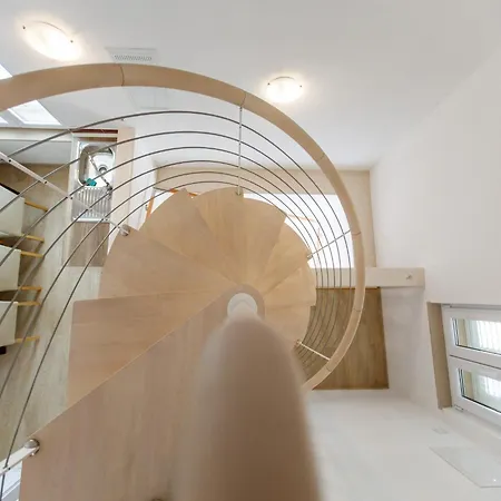 Balarin - Five Bedroom With Terrace And View *