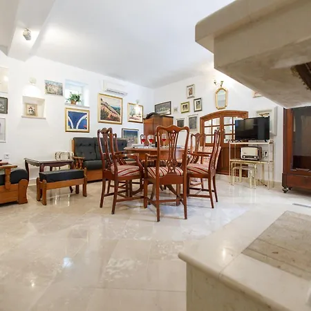 Вилла Balarin - Five Bedroom With Terrace And View Бол