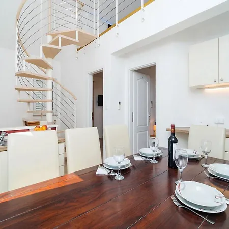 Balarin - Five Bedroom With Terrace And View Villa