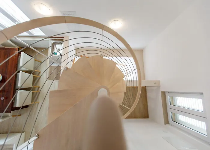 Balarin - Five Bedroom With Terrace And View *